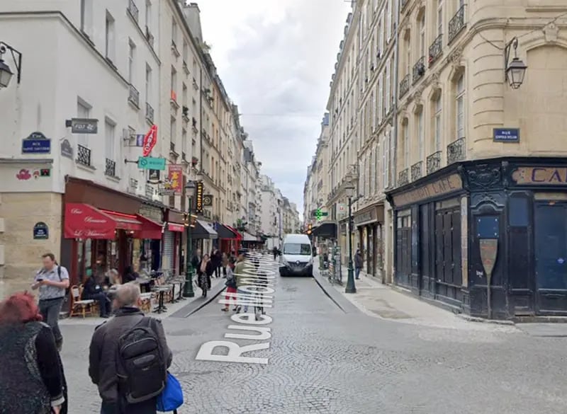 Retail in Paris for lease - Building Photo - Image 1 of 4