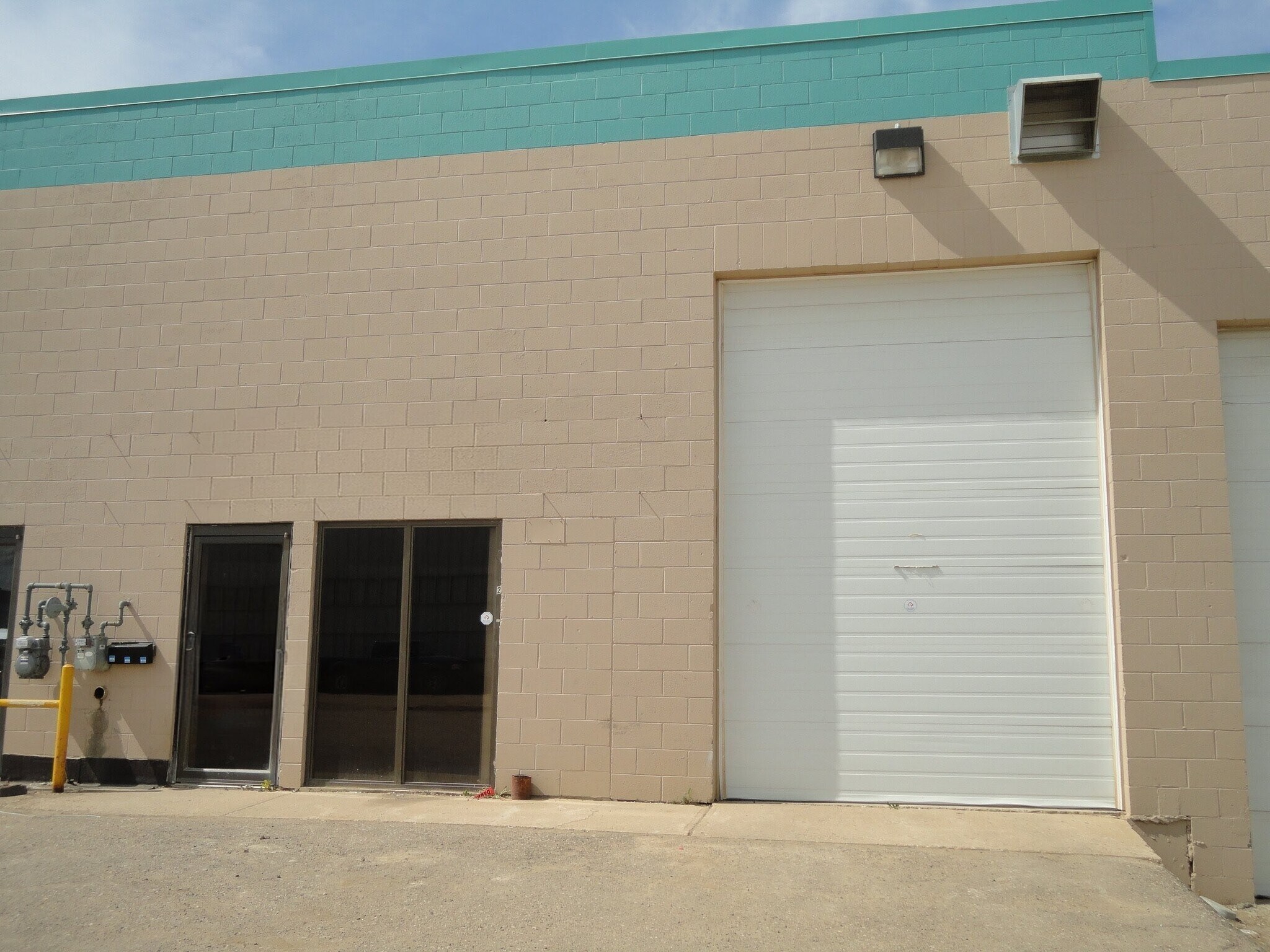 235 MacKay Cres, Wood Buffalo, AB à louer Photo du bâtiment- Image 1 de 13