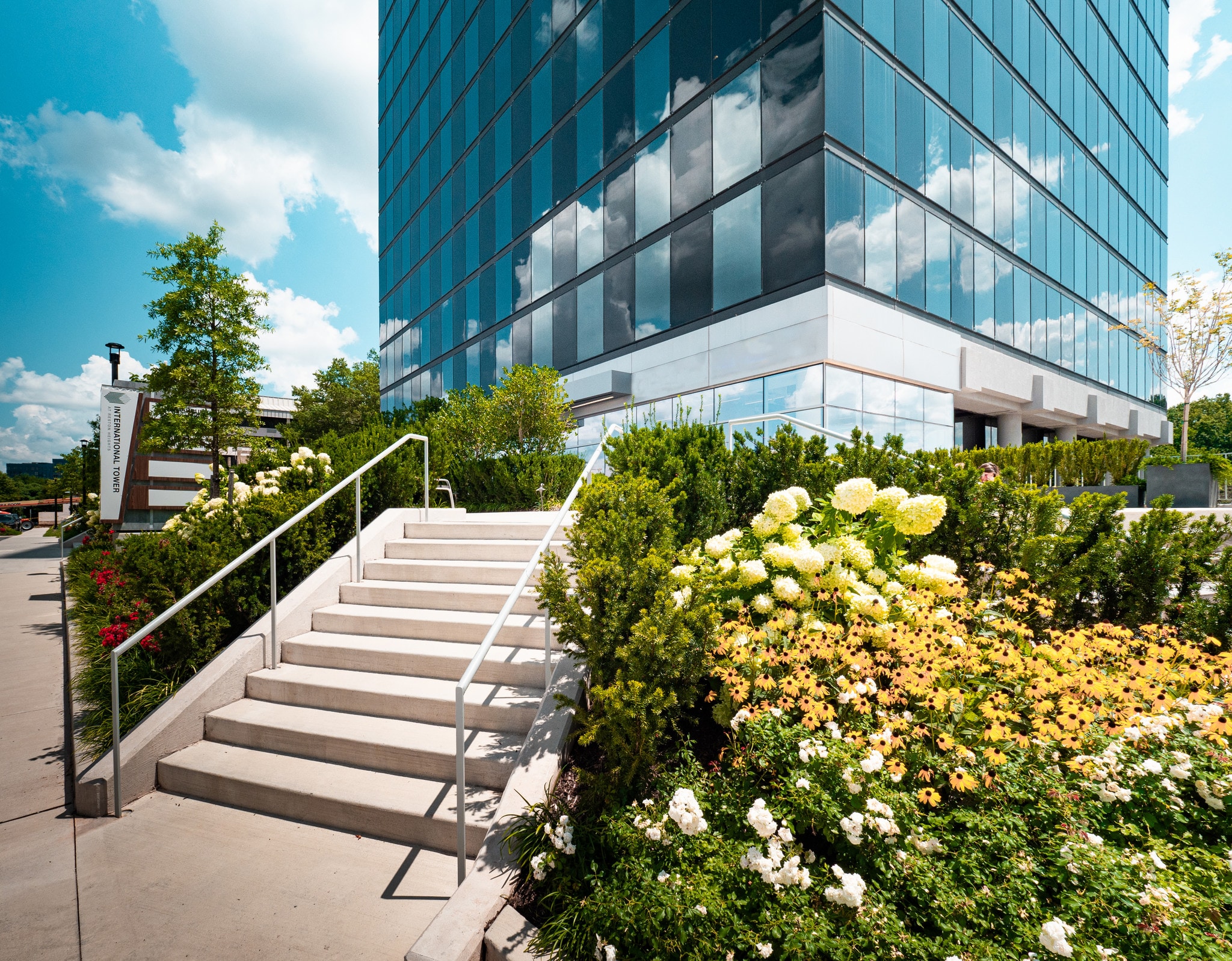 11800 Sunrise Valley Dr, Reston, VA for lease Primary Photo- Image 1 of 8