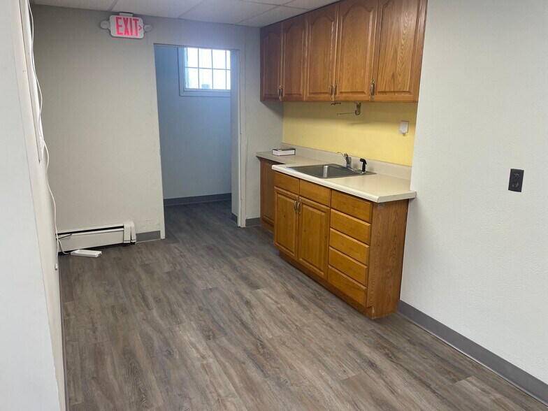 29 Trinity St, Newton, NJ à louer - Photo du bâtiment - Image 2 de 6