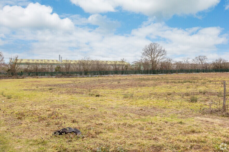 Abbey View Rd, Pinvin à louer - Photo du bâtiment - Image 3 de 3