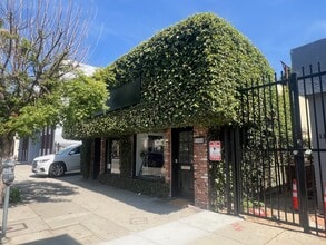 11352 Ventura Blvd, Studio City, CA for lease Building Photo- Image 1 of 2