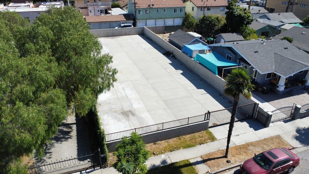 2632 56th st, Huntington Park, CA for sale - Primary Photo - Image 2 of 4