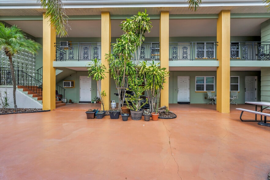 1520 22nd Ave N, Saint Petersburg, FL for sale - Building Photo - Image 3 of 6