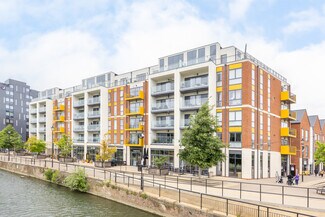 Plus de détails pour Riverside North, Bedford - Multi-résidentiel à vendre