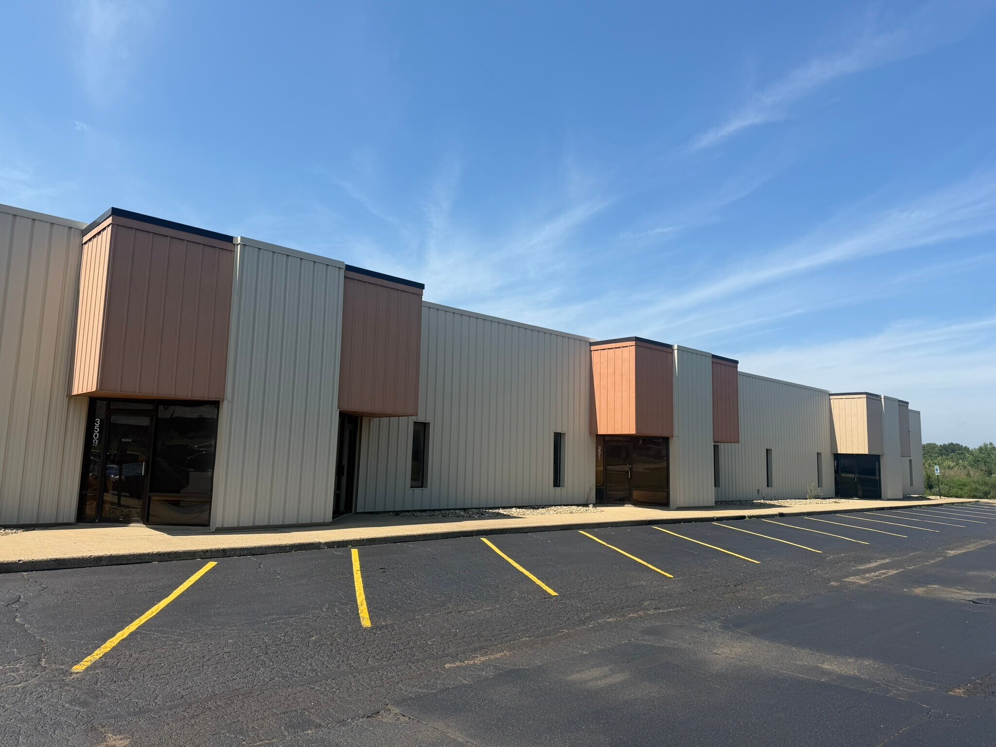 3443-3519 Rupp Pky, Decatur, IL for lease Building Photo- Image 1 of 13