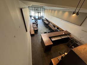 433 N Fairfax Ave, Los Angeles, CA for lease Interior Photo- Image 2 of 11