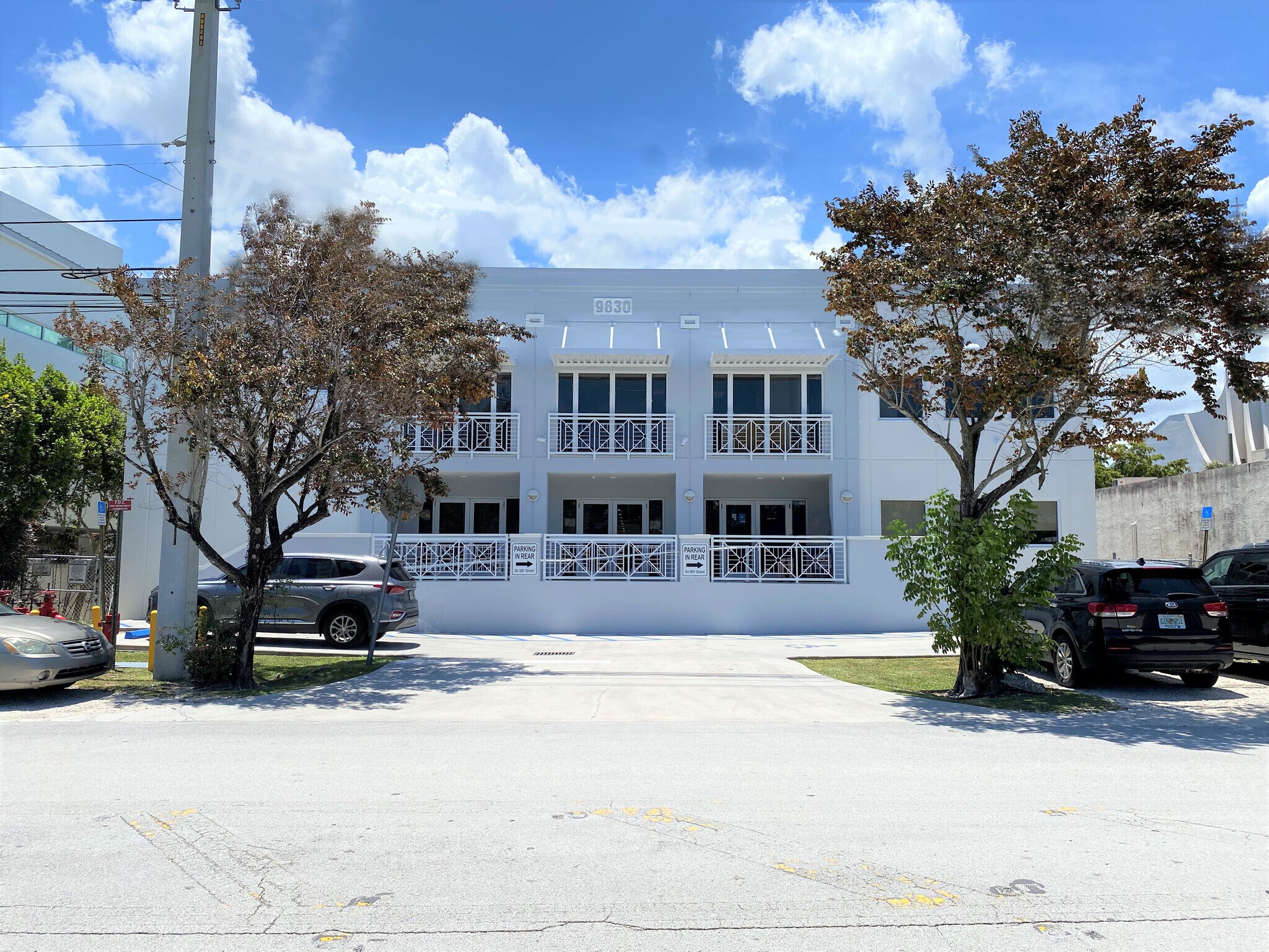 9830 SW 77th Ave, Miami, FL à vendre Photo du bâtiment- Image 1 de 16