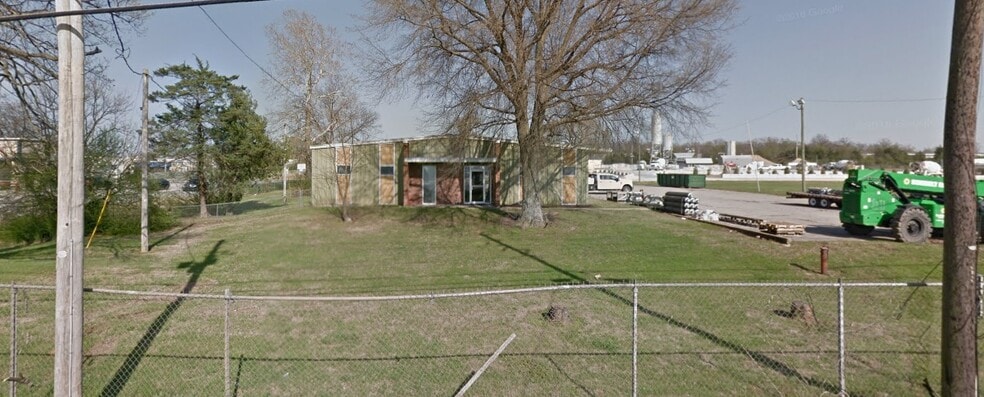 2103 S 8th St, Rogers, AR à vendre - Photo du bâtiment - Image 3 de 19