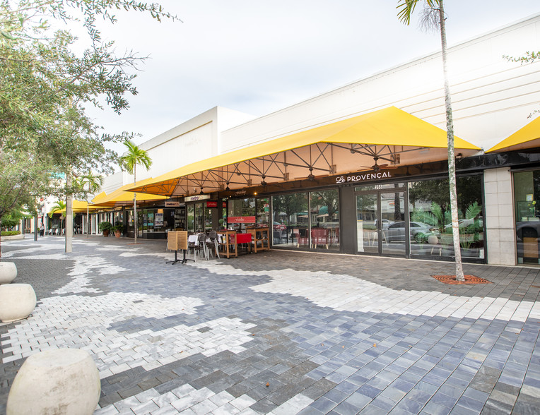 264-272 Miracle Mile, Coral Gables, FL for sale - Building Photo - Image 1 of 1