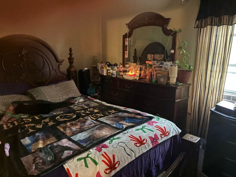 69 Delafield St, Poughkeepsie, NY à vendre - Photo du bâtiment - Image 3 de 4