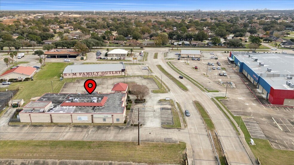 3445 Regional Dr, Port Arthur, TX à louer - Photo du bâtiment - Image 2 de 23