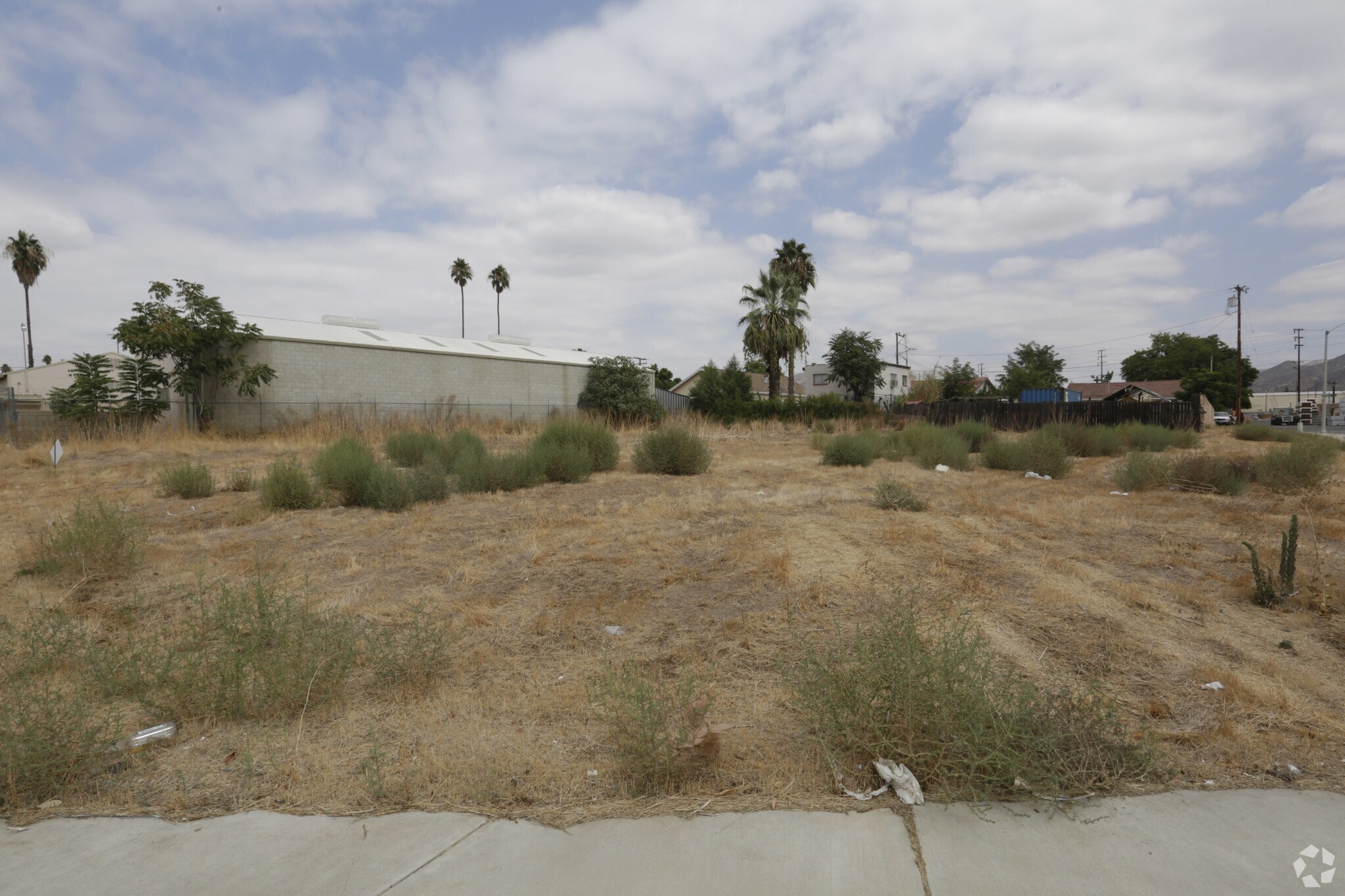 1168 Stacy Ct, Riverside, CA à vendre Photo du bâtiment- Image 1 de 5