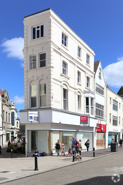 211-212 Queens Rd, Hastings for sale - Primary Photo - Image 1 of 1