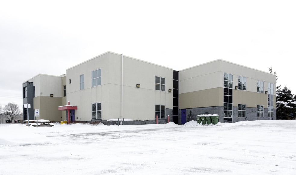 2460 Don Reid Dr, Ottawa, ON for sale - Building Photo - Image 2 of 2
