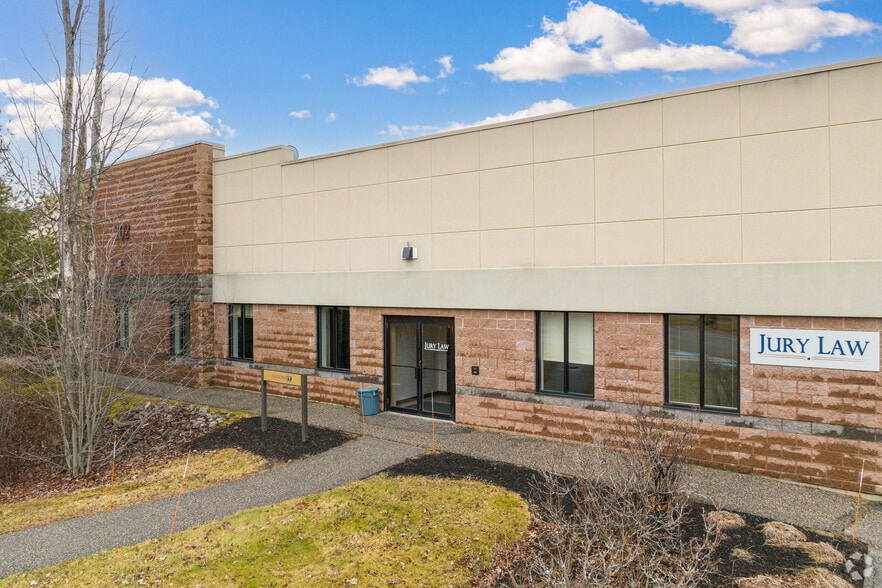 202 Gannett Dr, South Portland, ME for lease - Building Photo - Image 2 of 5