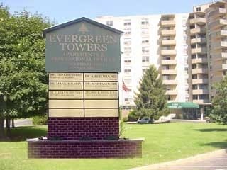 2375 Woodward St, Philadelphia, PA for lease - Building Photo - Image 2 of 34