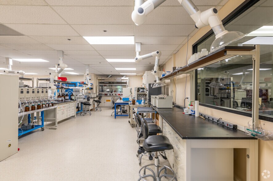 700 Technology Park Dr, Billerica, MA à louer - Photo intérieure - Image 3 de 16