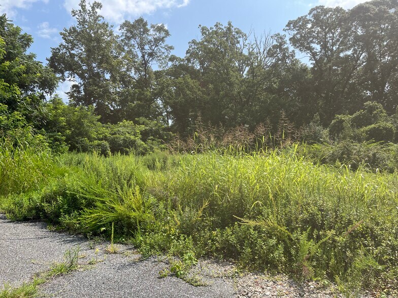 371 Ritchie Hwy, Severna Park, MD à vendre - Photo du bâtiment - Image 3 de 7