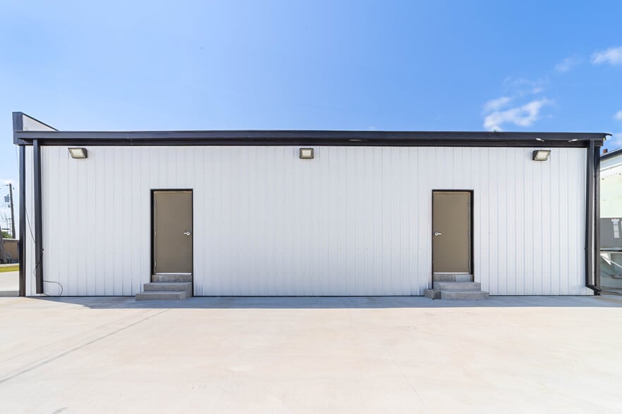 2805 Fort Campbell Blvd, Clarksville, TN for lease - Building Photo - Image 2 of 6