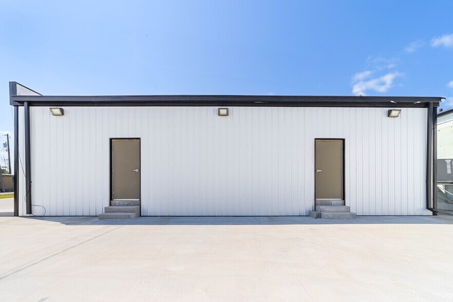 2805 Fort Campbell Blvd, Clarksville, TN à louer - Photo du bâtiment - Image 2 de 6