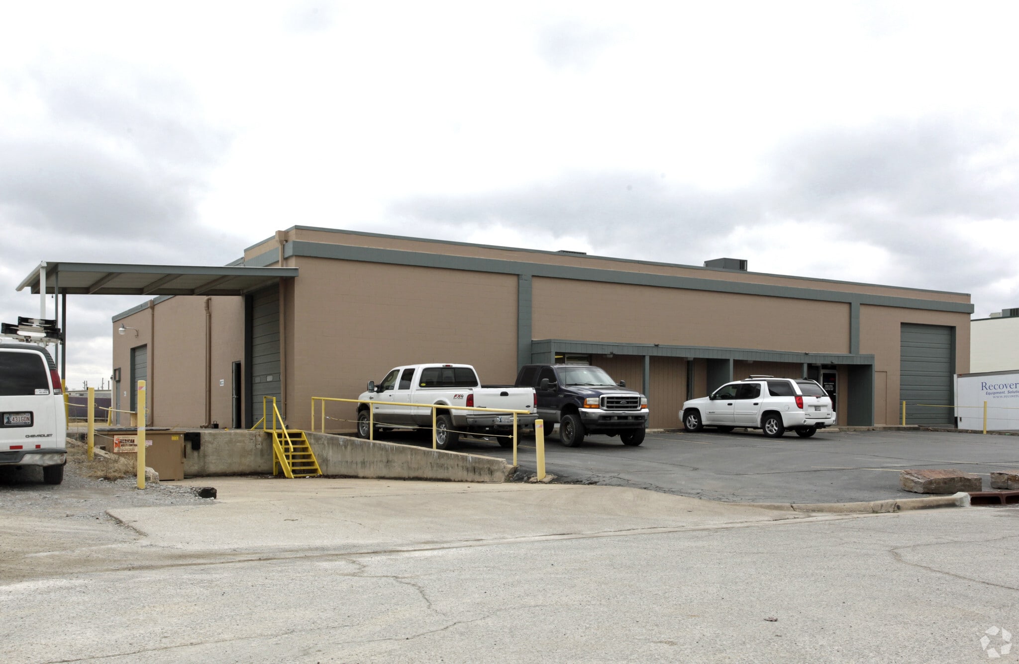 10110 E 54th St, Tulsa, OK for lease Primary Photo- Image 1 of 3