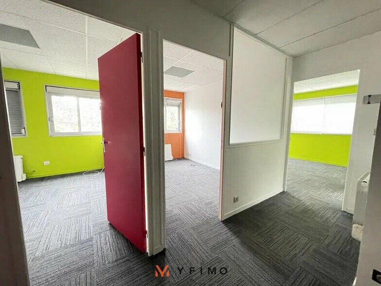 Flex in Les Mureaux for sale - Interior Photo - Image 3 of 8