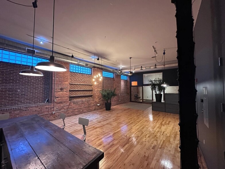 1 Westinghouse Plz, Boston, MA for lease - Interior Photo - Image 3 of 6