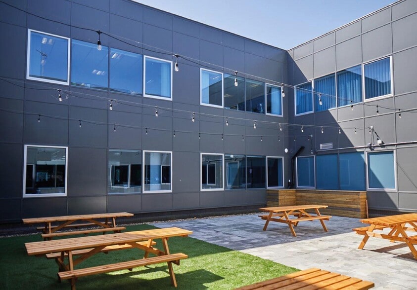 Third Ave, Marlow for lease - Building Photo - Image 2 of 2