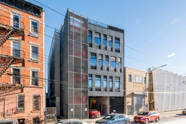 More details for 160 Dikeman St, Brooklyn, NY - Office for Sale