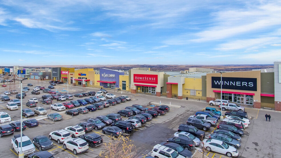 11320 Sarcee Trl NW, Calgary, AB for lease - Building Photo - Image 1 of 7