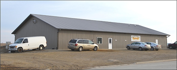 415 Industrial Dr, Stacyville, IA à vendre - Photo du b timent - Image 1 de 1