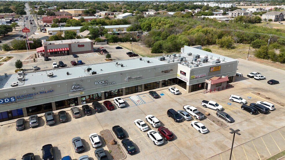 3910 Call Field Rd, Wichita Falls, TX à vendre - Vidéo sur l’inscription commerciale - Image 2 de 5