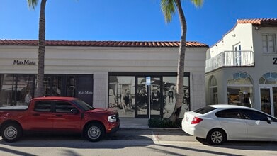 200-210 Worth Ave, Palm Beach, FL for lease Building Photo- Image 2 of 12