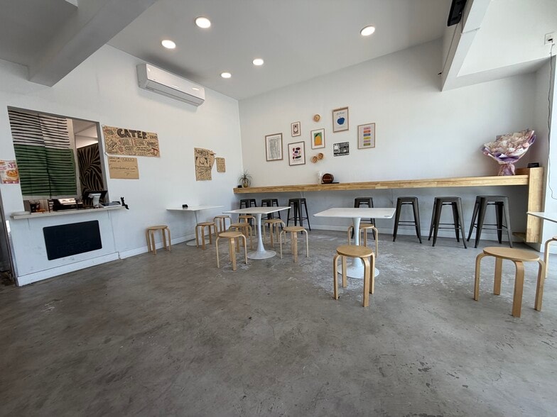1487-1491 E Colorado Blvd, Pasadena, CA for lease - Building Photo - Image 3 of 56