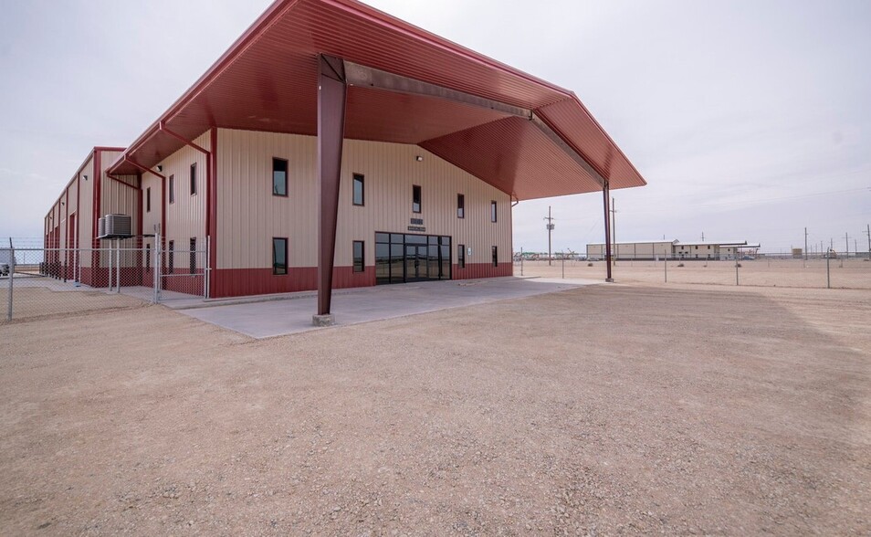 16510 W Basin St, Odessa, TX for lease - Building Photo - Image 1 of 2