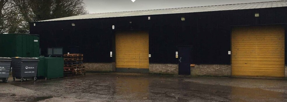 3-7 Norman Way, Over à vendre - Photo principale - Image 1 de 1