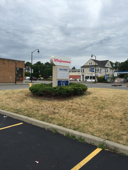 1490 Lake Ave, Rochester, NY à louer - Photo du bâtiment - Image 3 de 13