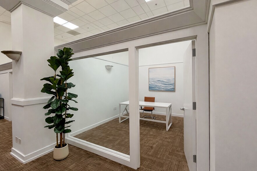 104 N Main St, Gainesville, FL à louer - Photo du bâtiment - Image 2 de 15