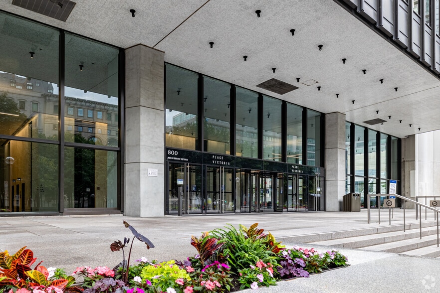 800 Rue Du Square-Victoria, Montréal, QC for lease - Building Photo - Image 3 of 6