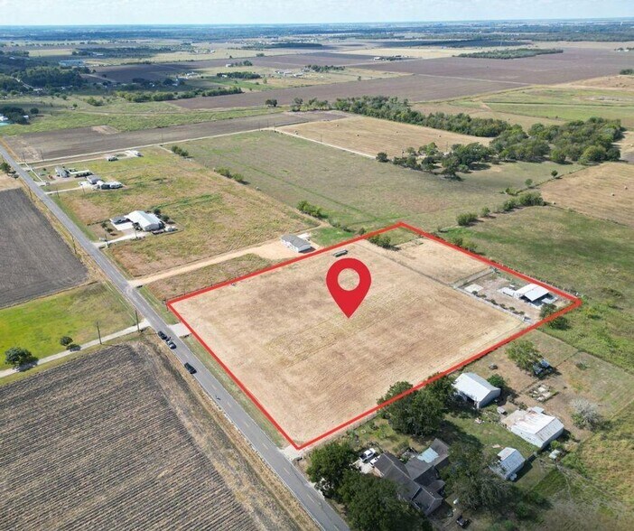 1023 Williams Rd, East Bernard, TX à vendre - Photo du bâtiment - Image 2 de 18
