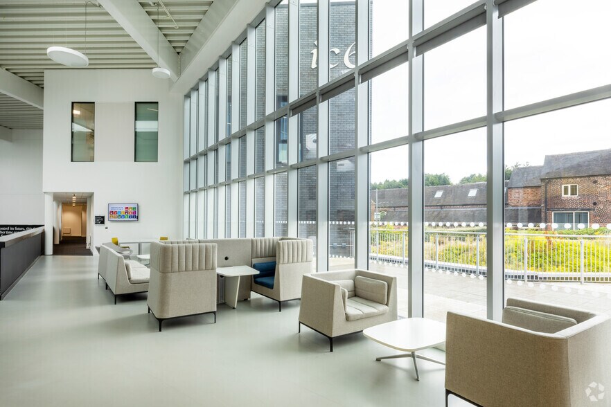 Home Farm Dr, Keele à louer - Photo intérieure - Image 3 de 23