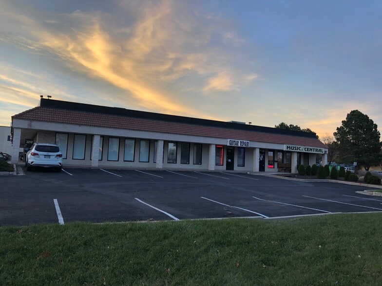 2210-2222 Academy Pl, Colorado Springs, CO for lease - Building Photo - Image 2 of 12