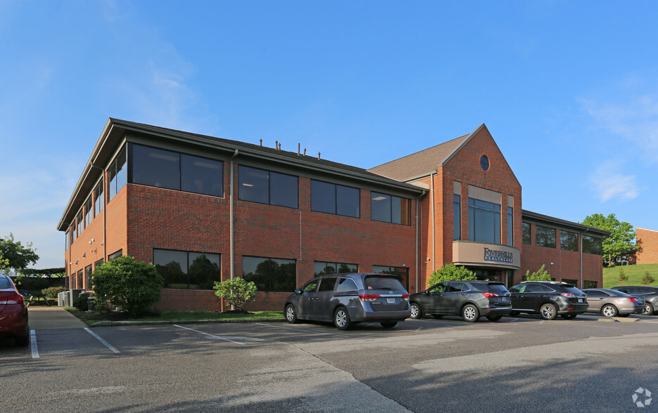 320 Thomas More Pky, Crestview Hills, KY for lease - Building Photo - Image 2 of 4