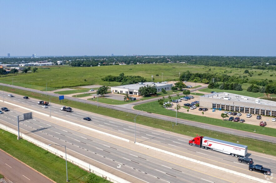 10001 Broadway Ext, Oklahoma City, OK à louer - Aérien - Image 3 de 10