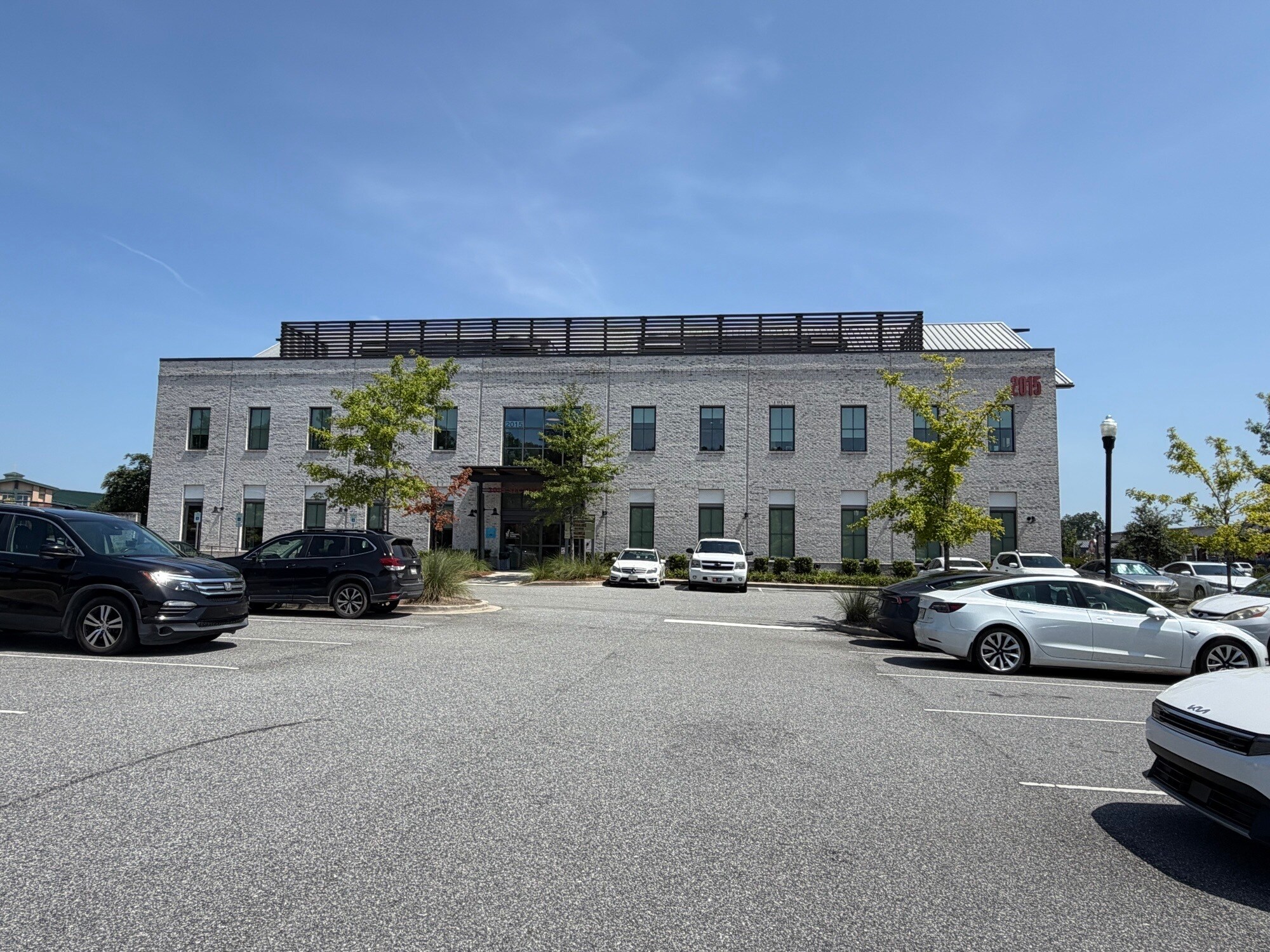 2015 2nd Ave, Summerville, SC for lease Interior Photo- Image 1 of 15