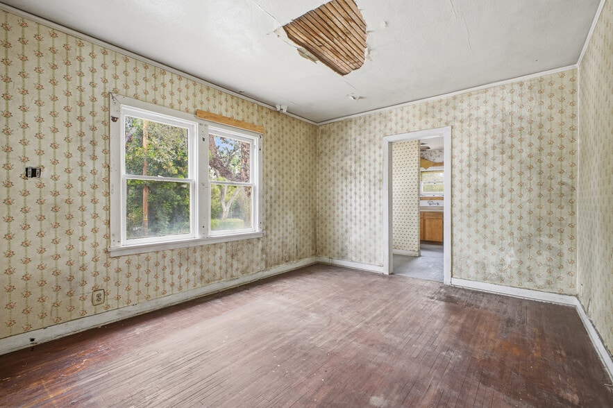 1039 Grevelia St, South Pasadena, CA for sale - Building Photo - Image 2 of 18