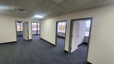 20800 Southfield Rd, Southfield, MI for lease Interior Photo- Image 2 of 5