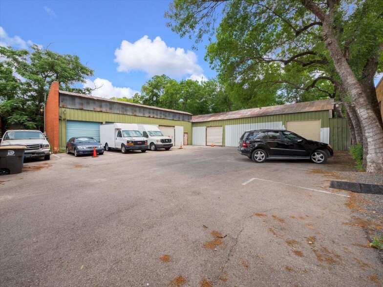 1208 S Riverfront Blvd, Dallas, TX for sale - Primary Photo - Image 1 of 1