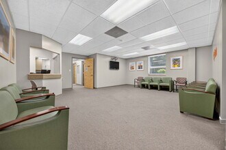 755 New York Ave, Huntington, NY for lease Interior Photo- Image 1 of 25